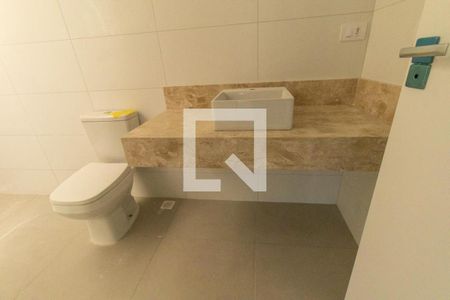 Casa para alugar com 225m², 3 quartos e 4 vagasBanheiro da Suíte 1