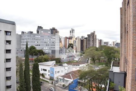 Sacada de apartamento para alugar com 2 quartos, 83m² em Bigorrilho, Curitiba