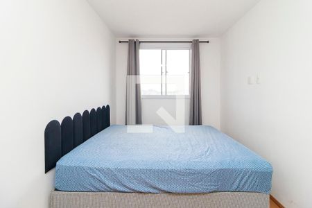 Quarto 1 de apartamento para alugar com 2 quartos, 44m² em Parque Maria Helena, São Paulo