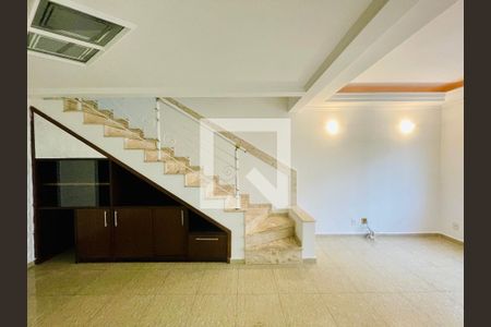 Sala de casa de condomínio à venda com 3 quartos, 210m² em Ponte Grande, Guarulhos