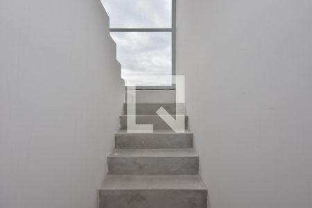 Escada de casa de condomínio à venda com 2 quartos, 80m² em Jardim Monte Kemel, São Paulo