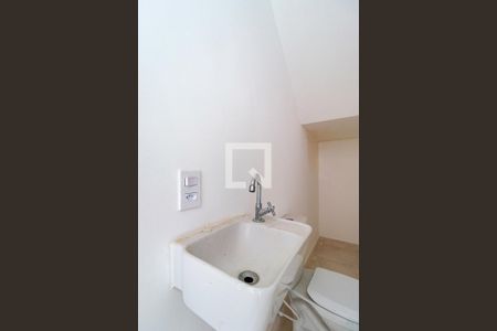 Lavabo de casa à venda com 2 quartos, 80m² em Jardim Monte Kemel, São Paulo