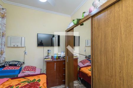 Suíte de casa à venda com 3 quartos, 200m² em Irajá, Rio de Janeiro