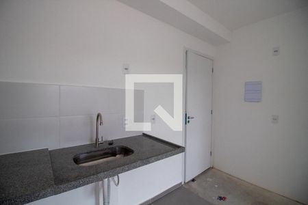 Sala/Cozinha de apartamento para alugar com 1 quarto, 26m² em Vila Sonia, São Paulo