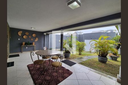 Varanda de casa de condomínio à venda com 4 quartos, 400m² em Recreio dos Bandeirantes, Rio de Janeiro