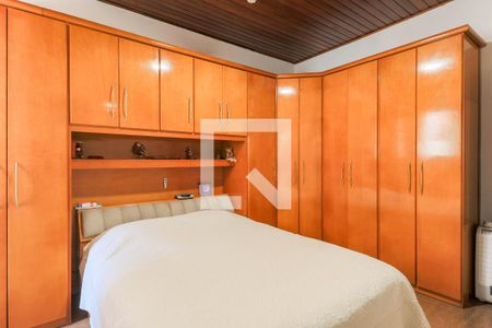 Suíte de casa à venda com 2 quartos, 250m² em Jardim Monte Azul, São Paulo