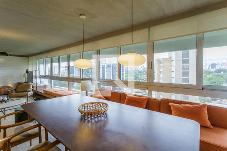 Sala de apartamento à venda com 3 quartos, 163m² em Itaim Bibi, São Paulo