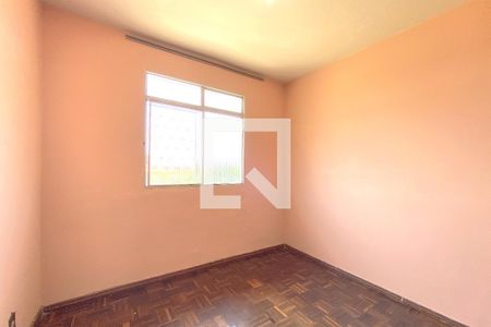 Quarto 2 de casa à venda com 3 quartos, 75m² em João Pinheiro, Belo Horizonte