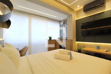 Sala/Quarto de kitnet/studio à venda com 1 quarto, 24m² em Indianópolis, São Paulo