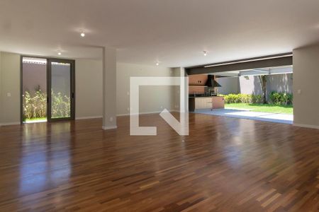 Foto 18 de casa à venda com 5 quartos, 370m² em Alto de Pinheiros, São Paulo