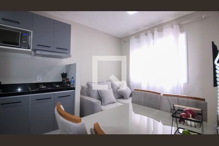 Sala/Cozinha de apartamento à venda com 2 quartos, 32m² em Vila Graciosa, São Paulo