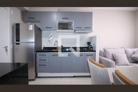 Sala/Cozinha de apartamento à venda com 2 quartos, 32m² em Vila Graciosa, São Paulo