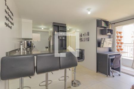 Sala de apartamento à venda com 2 quartos, 52m² em Olaria, Canoas