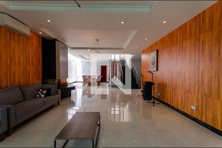 Sala de estar de casa à venda com 7 quartos, 600m² em City América, São Paulo