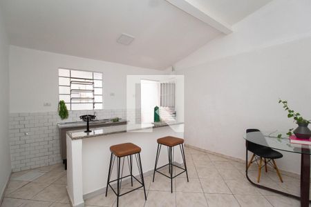 Sala/Cozinha de casa para alugar com 2 quartos, 54m² em Vila Bonilha, São Paulo