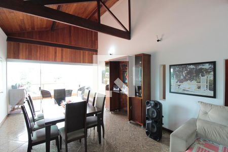 Sala/Cozinha de casa à venda com 8 quartos, 504m² em Braúnas, Belo Horizonte