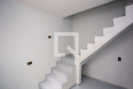 Sala de casa para alugar com 2 quartos, 55m² em Casa Grande, Diadema