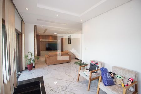 Casa à venda com 5 quartos, 700m² em Chácara Contagem, Contagem