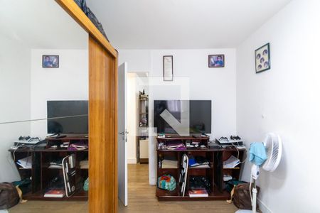 Quarto 2 de apartamento para alugar com 2 quartos, 66m² em Jardim Santo Antoninho, São Paulo