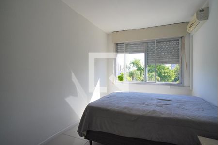 Quarto 2 de apartamento à venda com 2 quartos, 73m² em Passo D’areia, Porto Alegre