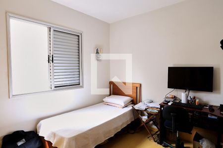 Quarto 1 de apartamento para alugar com 3 quartos, 173m² em Santo Antônio, Belo Horizonte