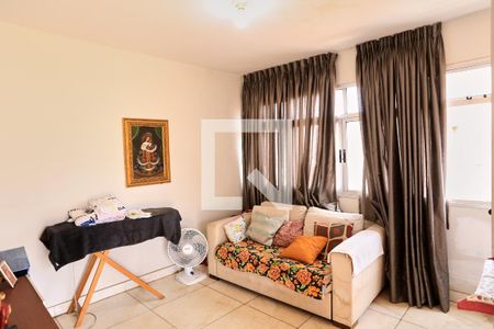 Sala de TV de apartamento para alugar com 3 quartos, 173m² em Santo Antônio, Belo Horizonte