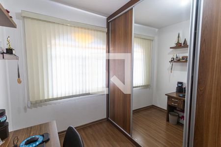 Quarto 2 de apartamento para alugar com 2 quartos, 50m² em Sagrada Família, Belo Horizonte