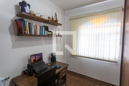 Quarto 2 de apartamento para alugar com 2 quartos, 50m² em Sagrada Família, Belo Horizonte