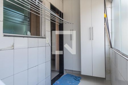 Área de Serviço de casa para alugar com 3 quartos, 100m² em Santa Monica, Belo Horizonte