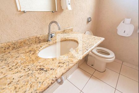 Lavabo de casa para alugar com 3 quartos, 315m² em Vila Alto de Santo Andre, Santo André