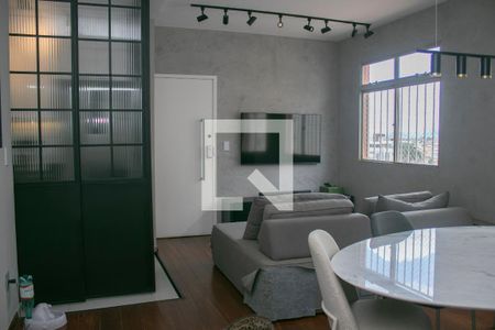 Sala de apartamento à venda com 3 quartos, 92m² em Santa Efigênia, Belo Horizonte