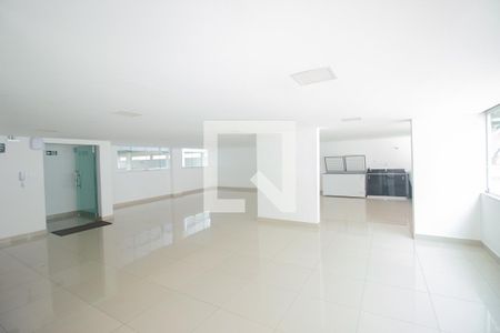 Área comum - Salão de festas de apartamento para alugar com 2 quartos, 68m² em Cabral, Contagem