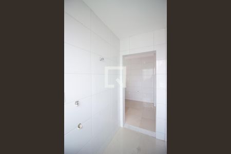 Cozinha e Área de Serviço de apartamento para alugar com 2 quartos, 68m² em Cabral, Contagem
