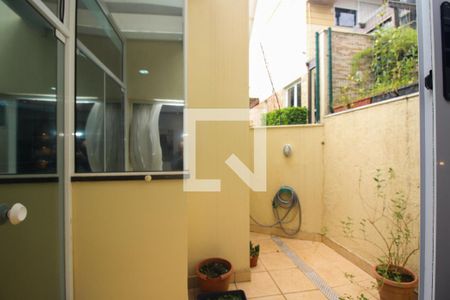 Vista da Sala de casa de condomínio à venda com 4 quartos, 218m² em Teresópolis, Porto Alegre