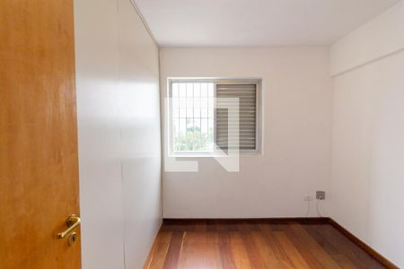 Quarto 1 de apartamento para alugar com 2 quartos, 65m² em Jardim Taquaral, São Paulo