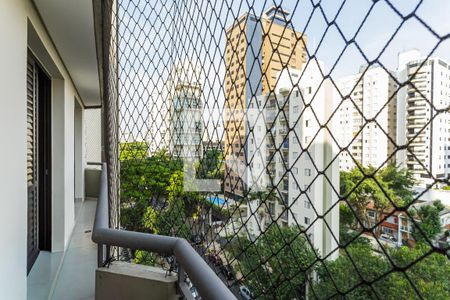 Varanda de apartamento à venda com 3 quartos, 67m² em Indianópolis, São Paulo