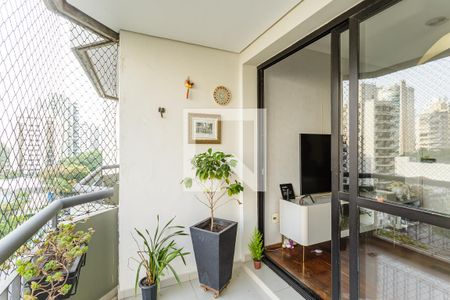 Varanda de apartamento à venda com 3 quartos, 67m² em Indianópolis, São Paulo