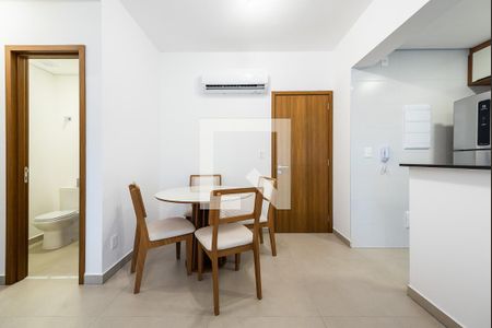 Sala de apartamento para alugar com 1 quarto, 53m² em Boqueirão, Santos