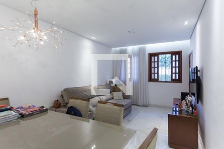 Sala de casa para alugar com 3 quartos, 151m² em Buritis, Belo Horizonte