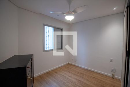 Quarto 2 de apartamento para alugar com 2 quartos, 56m² em Vila Indiana, São Paulo