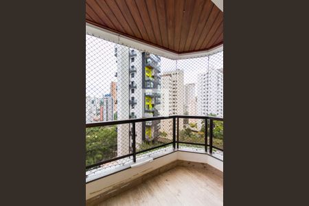 Varanda Sala de apartamento para alugar com 4 quartos, 145m² em Vila Andrade, São Paulo