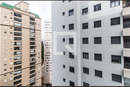 Vista da Sala de apartamento à venda com 2 quartos, 69m² em Alphaville, Barueri