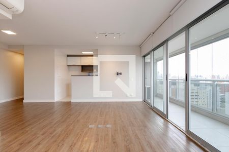 Sala/ Quartoa de apartamento à venda com 1 quarto, 58m² em Santo Amaro, São Paulo