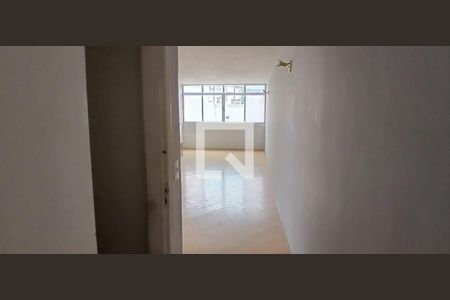 Casa à venda com 3 quartos, 138m² em Vila Romano, São Paulo