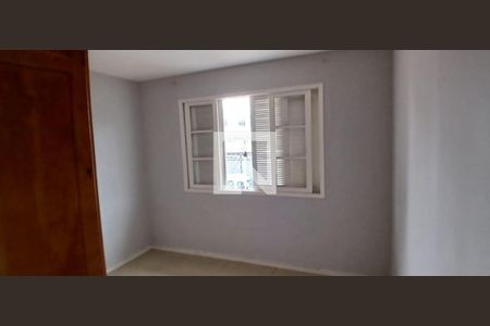 Casa à venda com 3 quartos, 138m² em Vila Romano, São Paulo