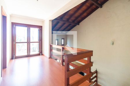 Corredor de casa à venda com 3 quartos, 175m² em Partenon, Porto Alegre
