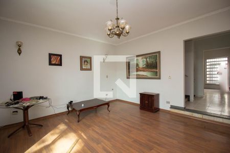 Sala de casa para alugar com 5 quartos, 300m² em Jaraguá, São Paulo