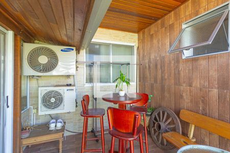 Varanda Gourmet de casa à venda com 2 quartos, 150m² em Niterói, Canoas