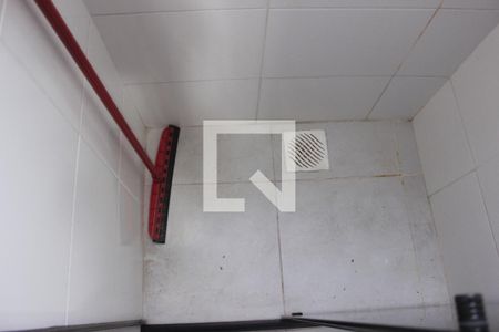 Banheiro Social de apartamento à venda com 2 quartos, 38m² em Jardim Rosa de Franca, Guarulhos