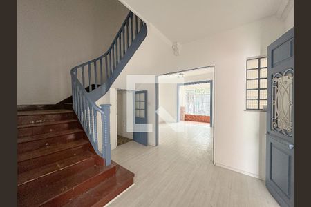 Sala de casa à venda com 4 quartos, 300m² em Água Branca, São Paulo